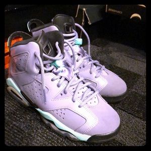 Jordan 6s 4y